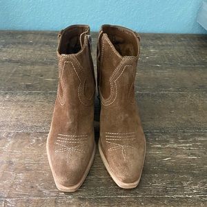 Dolce Vita - excellent condition - worn once